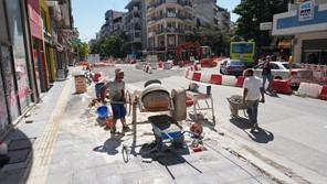 "Κλείνει" για 48 ώρες ο κυκλικός κόμβος στη Νικηταρά - Από Δευτέρα η ανακατασκευή των πεζοδρομίων της 23ης Οκτωβρίου 